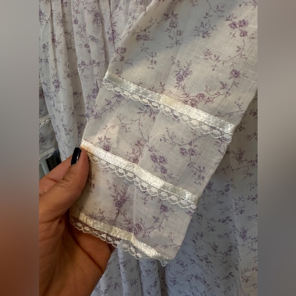 Vintage long dress with long sleeve - Picture 5 of 8